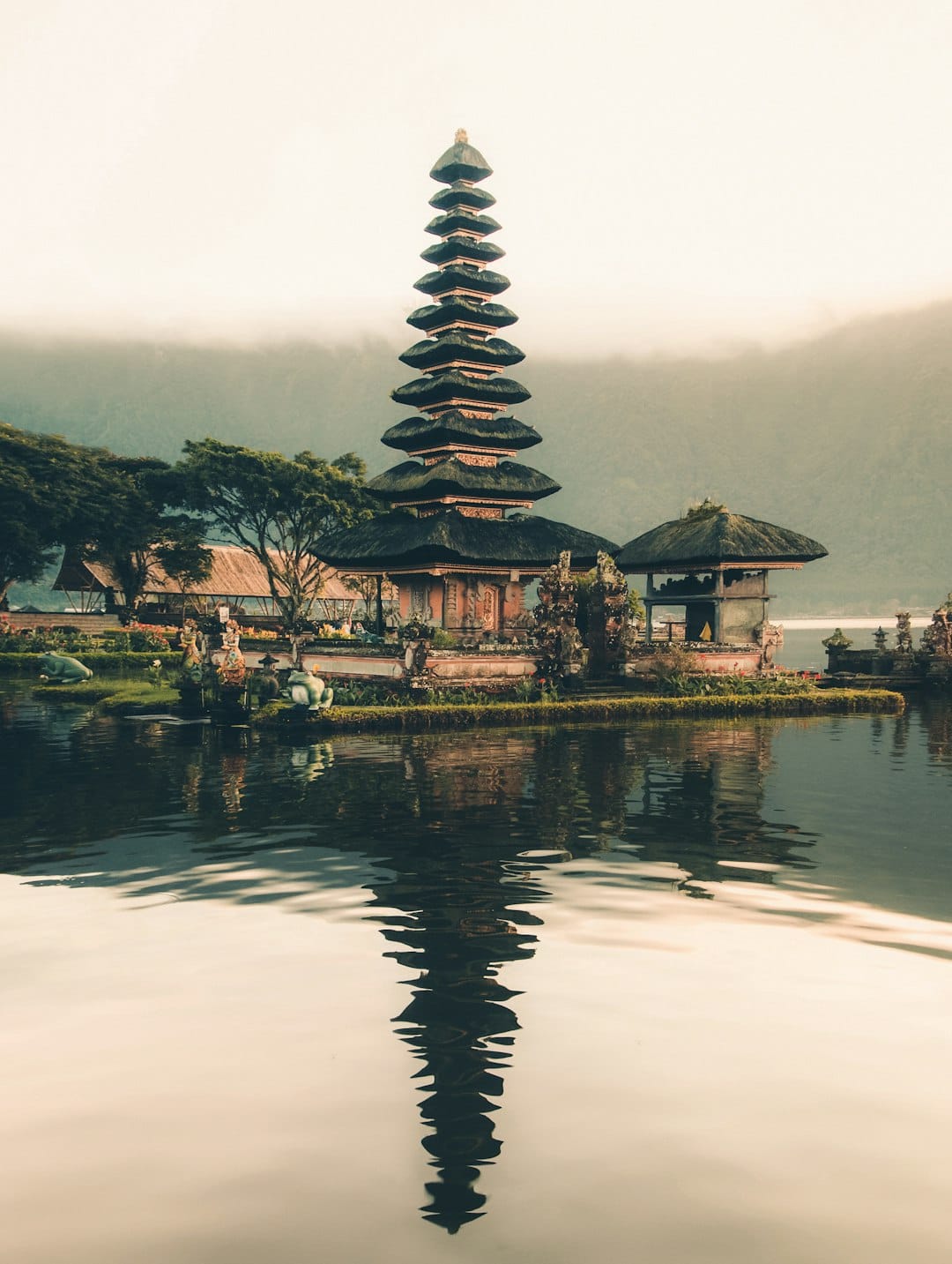 Bali's Digital Payment Revolution: Simplifying Travel in 2025